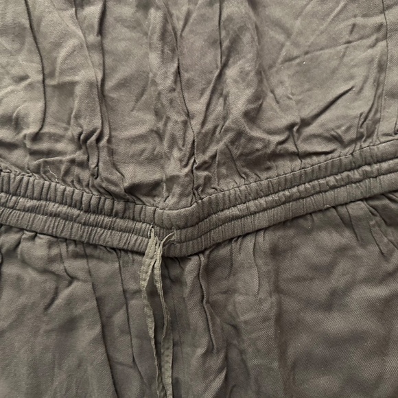 Aritzia Talula Dark Green Romper Jumpsuit Strapless Cinched Waist Jogger (XXS) - Picture 4 of 6